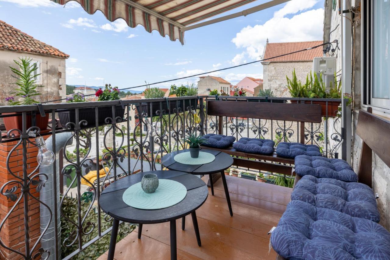 Guesthouse Rebecca Makarska Exterior foto