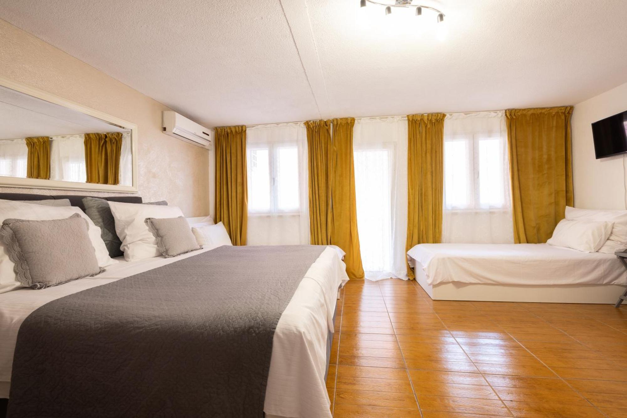 Guesthouse Rebecca Makarska Exterior foto